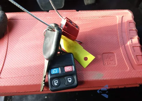 2010 Ford Expedition Limited z USA, uszkodzony, nr VIN 1FMJU2A54AEA93538